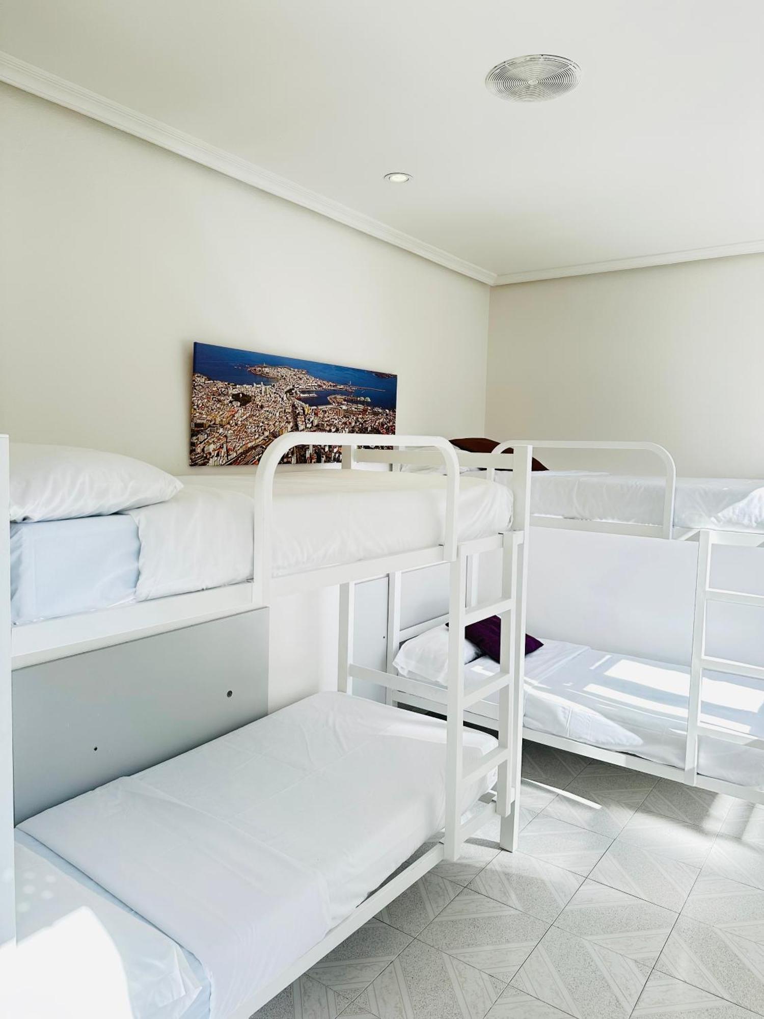 Hostal CostЛа Коруня Екстериор снимка