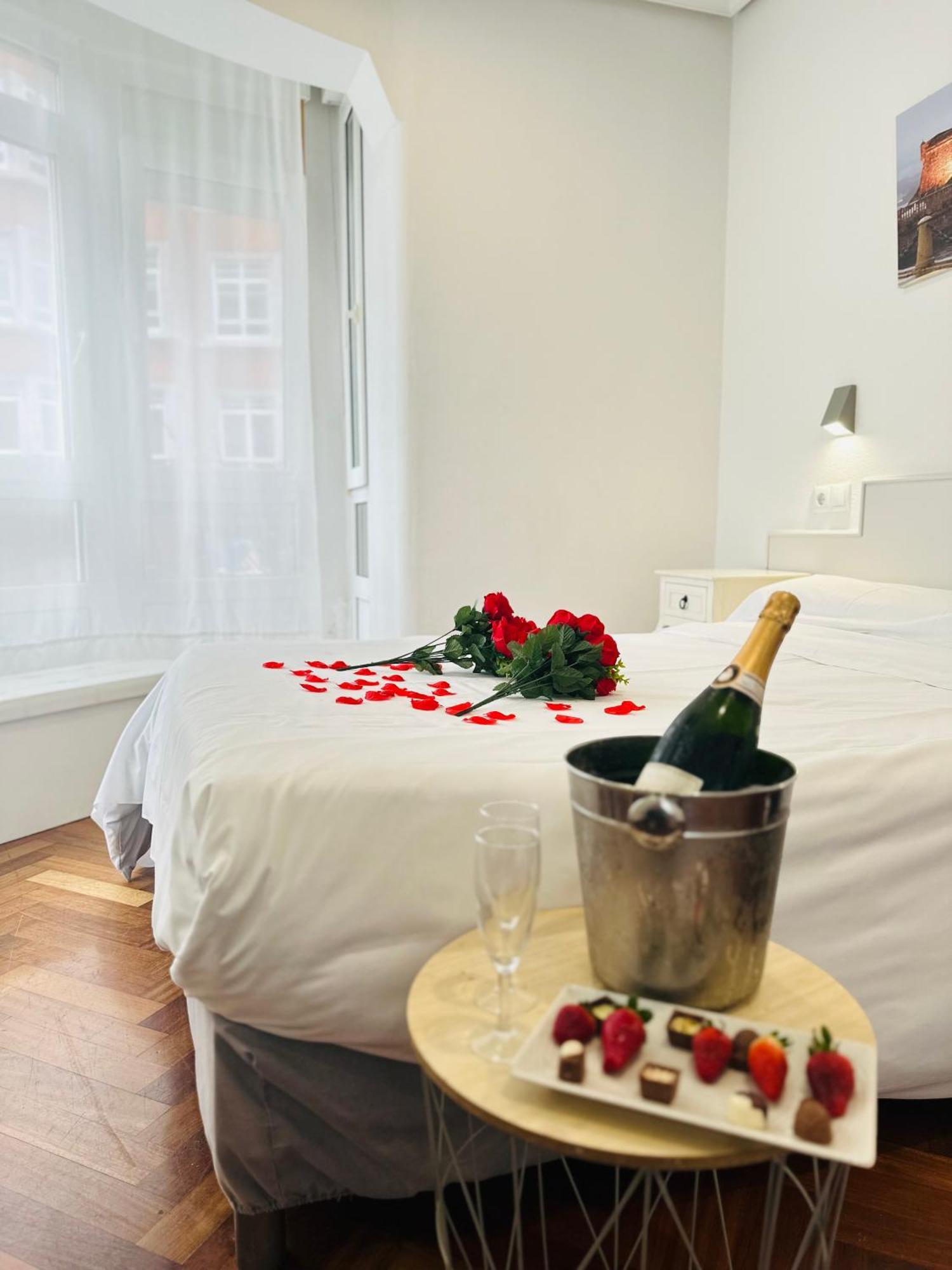 Hostal CostЛа Коруня Екстериор снимка